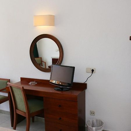 Hotel La Nina Cala Millor  Room photo